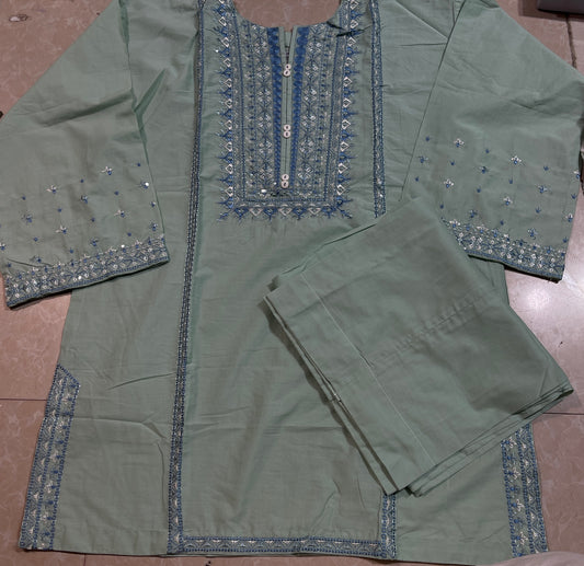 Sapphire emb lawn 2pc