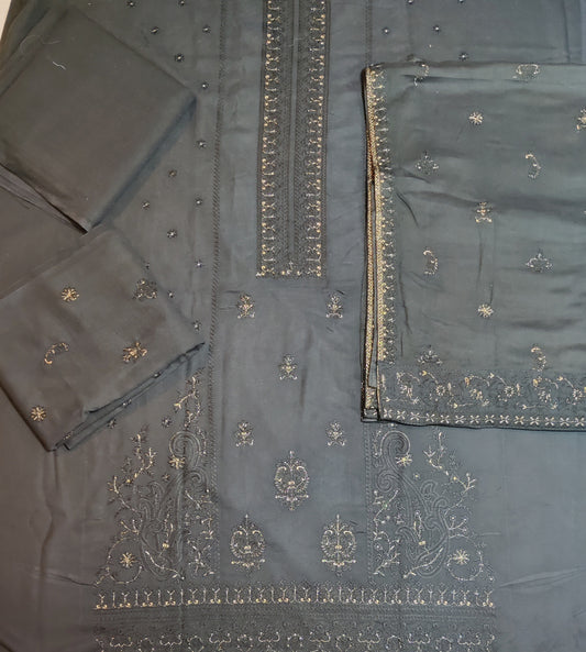 Emb wool shawl 3pc by khoobsurat