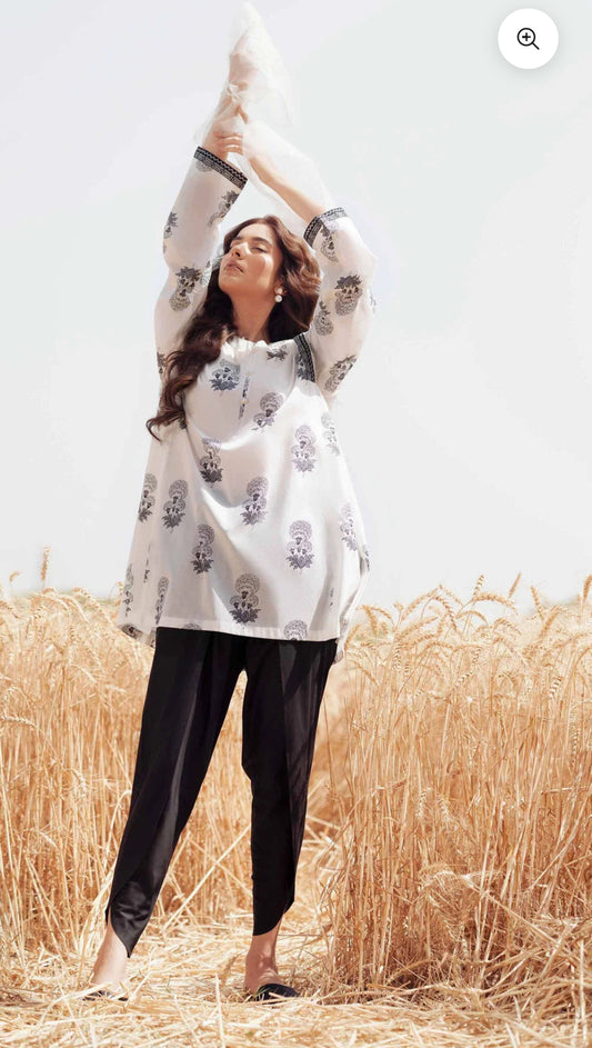 Nishat printed lawn 2pc